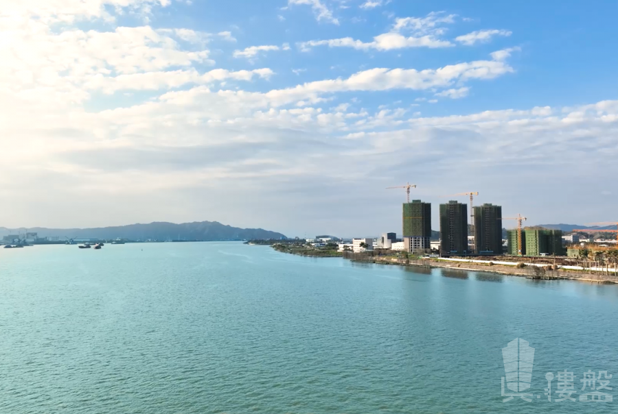 中山藍城鷺島香山小鎮, 首期5萬(減)，深中通道30分鐘到深圳 ，香港銀行按揭，最新價單，中港專車免費上門接載睇樓